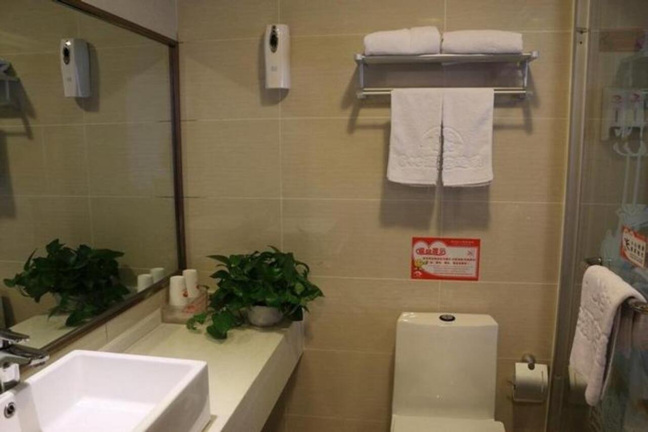 Shanghai Yiting 6+E Hotel - Lujiazui エクステリア 写真